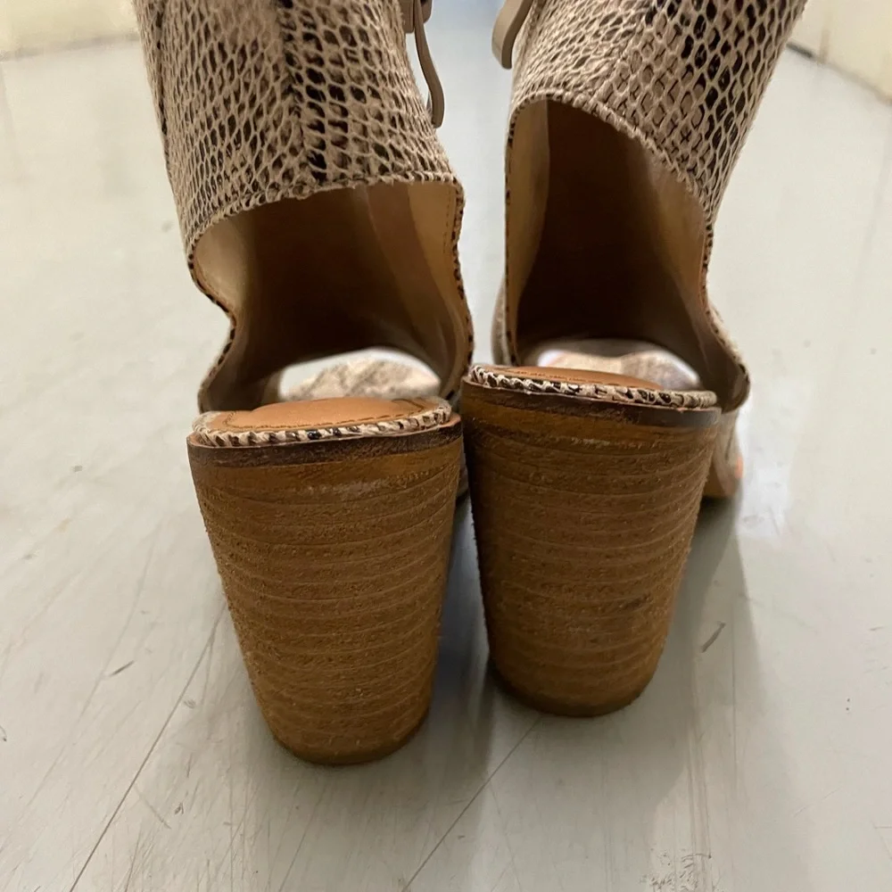 Booties - Picture 4 of 5
